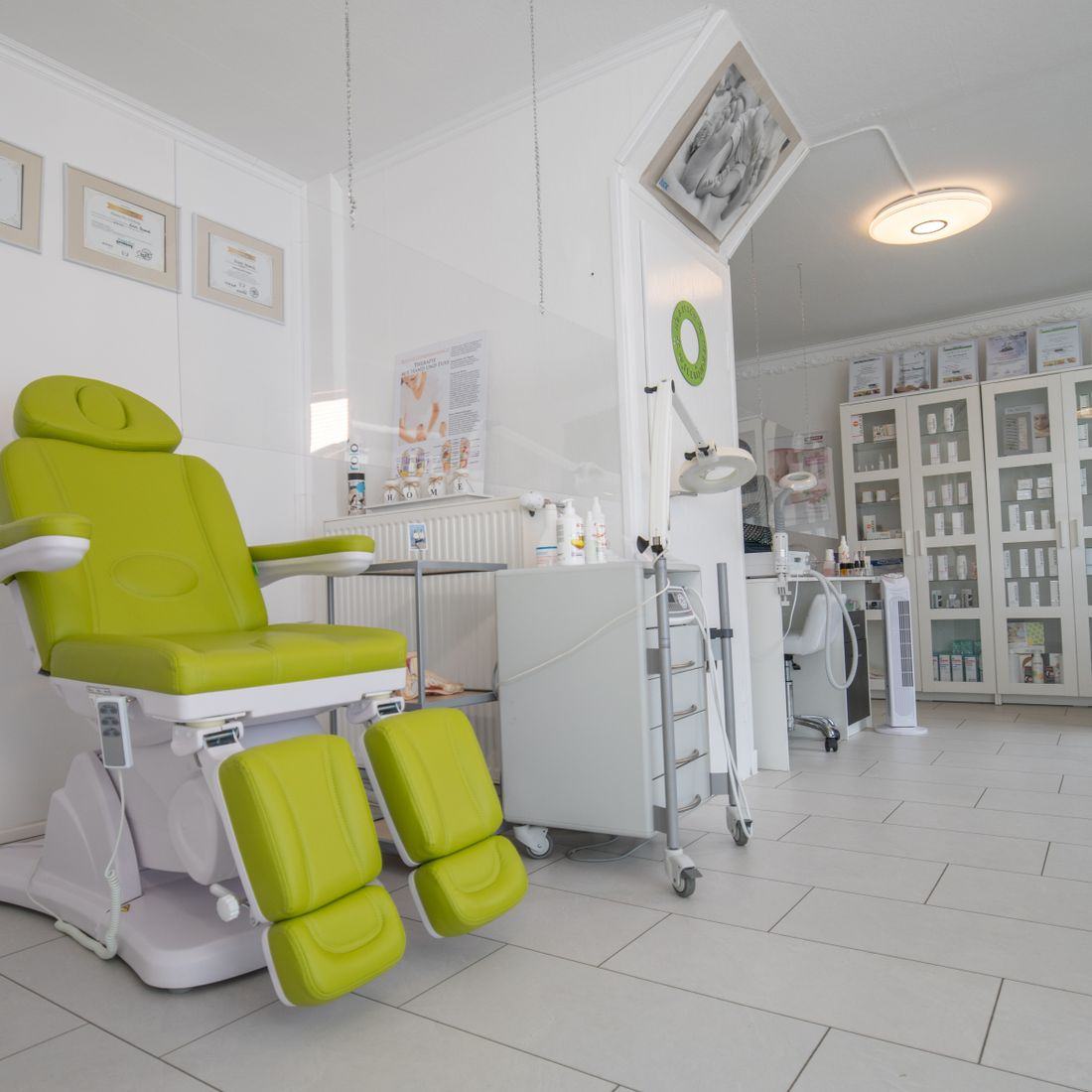 Modern orthodontic treatment room